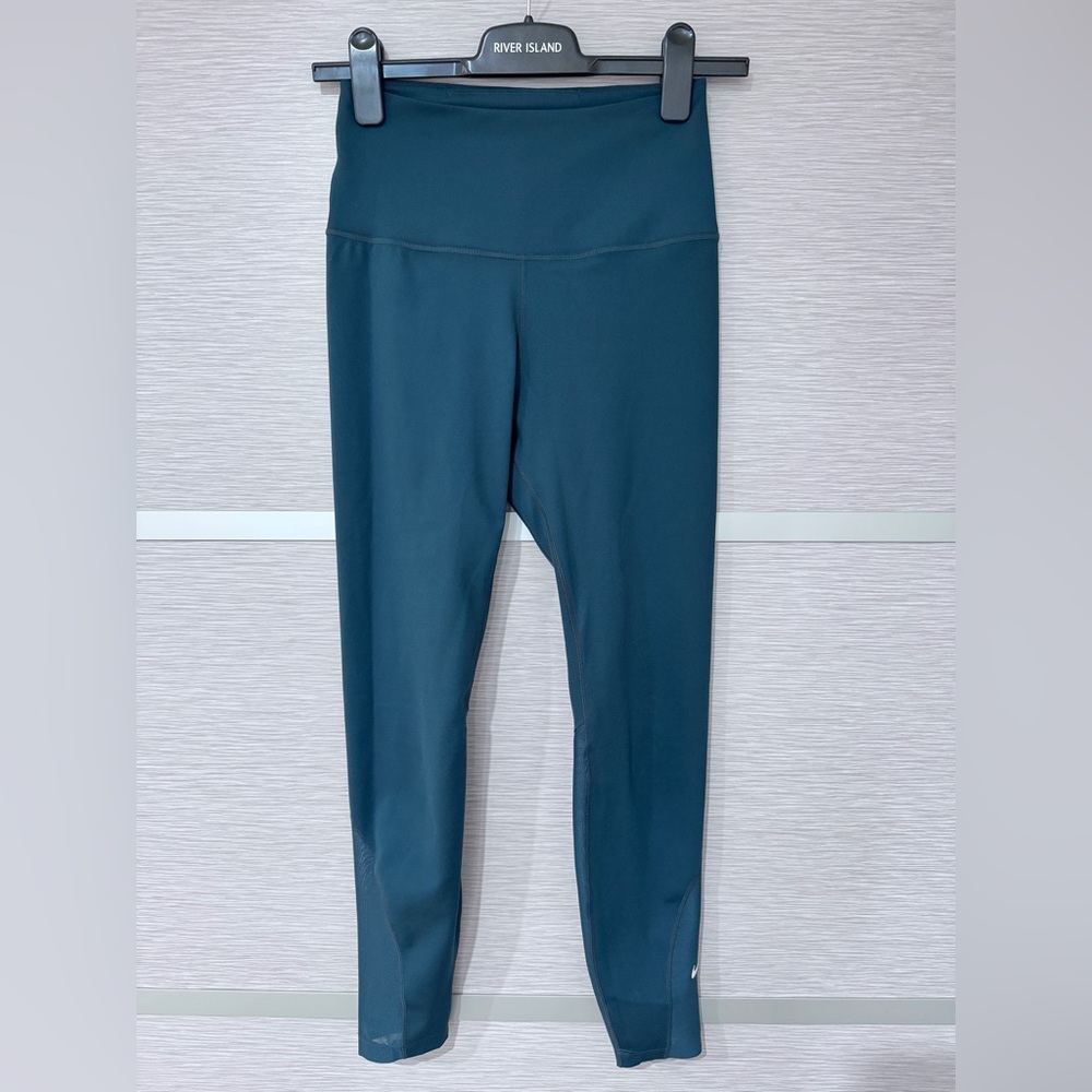 Nike Green Dri Fit Leggings In Sz. Small